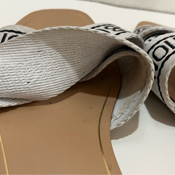 Bcbg black and white sandal size 10- like new - Picture 12 of 13